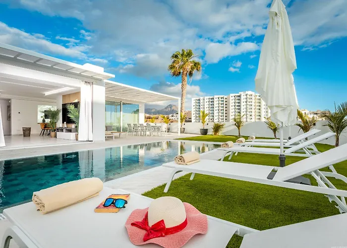 Michelle Private Oasis Heated Pool And Wifi *