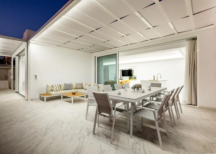 Michelle Private Oasis Heated Pool And Wifi 别墅 *