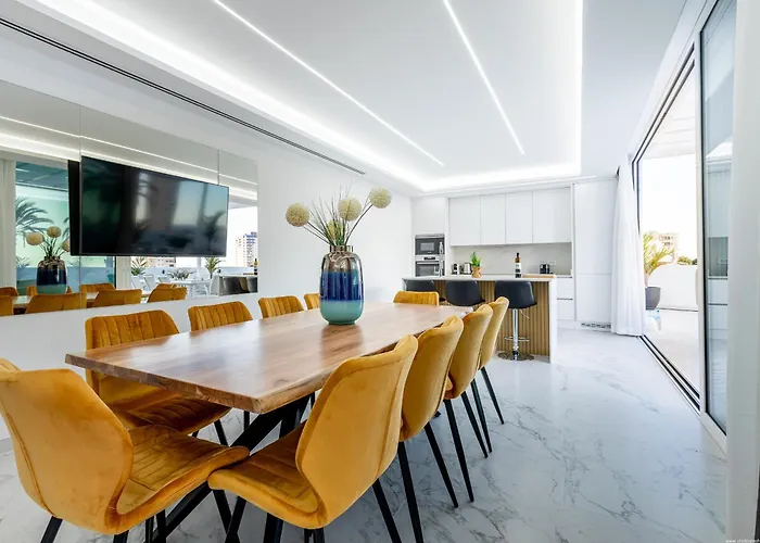 Michelle Private Oasis Heated Pool And Wifi Villa