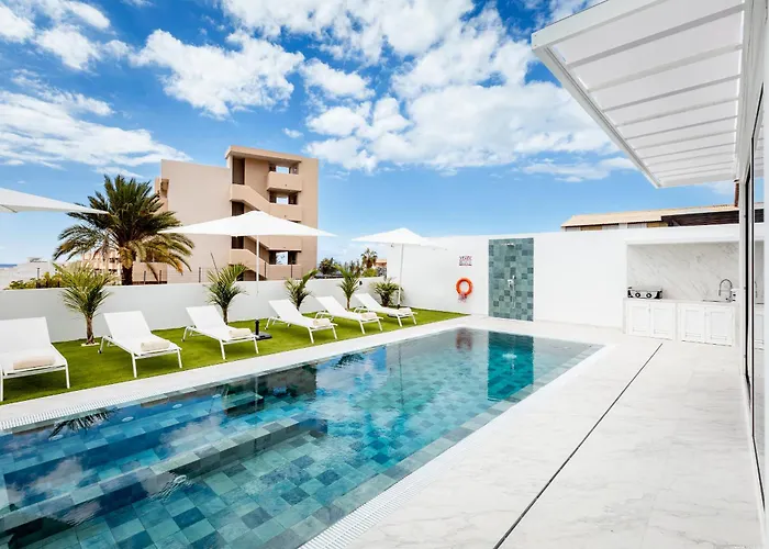 Michelle Private Oasis Heated Pool And Wifi Villa Playa Paraiso (Tenerife)