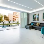Michelle Private Oasis Heated Pool And Wifi וילה *